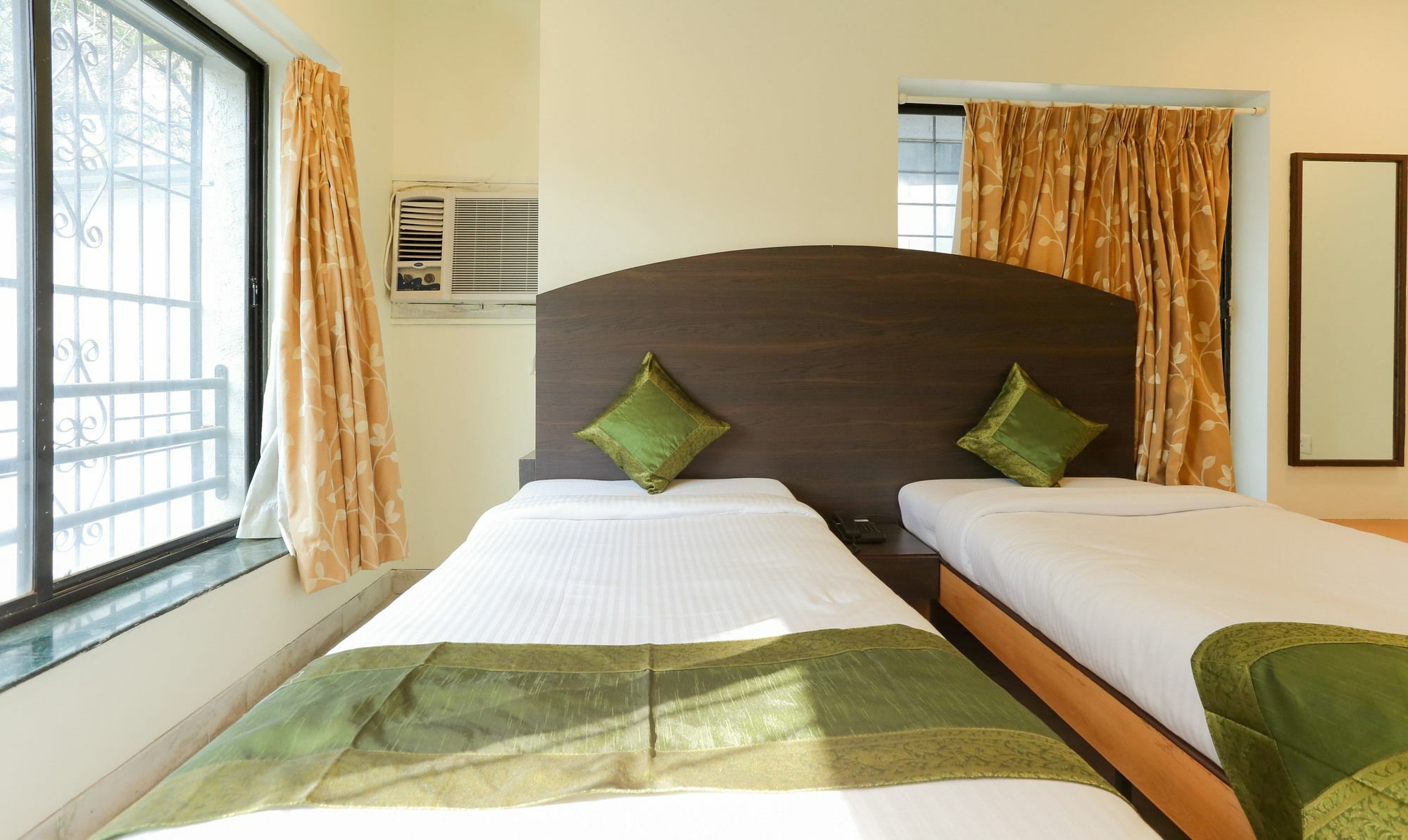 Itsy Hotels Hill View Ex Pune Exterior foto